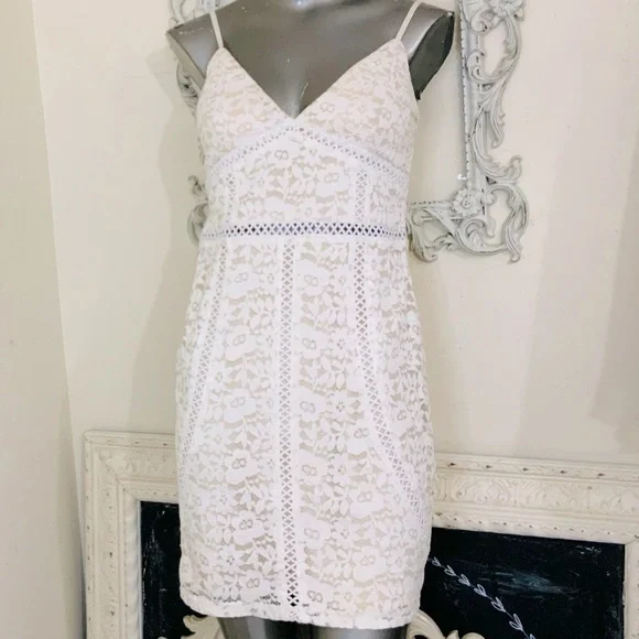 Windsor | Dresses | Windsor White Lace Floral Dress | Poshmark Windsor | Dresses | Windsor White Lace Floral Dress | Poshmark
